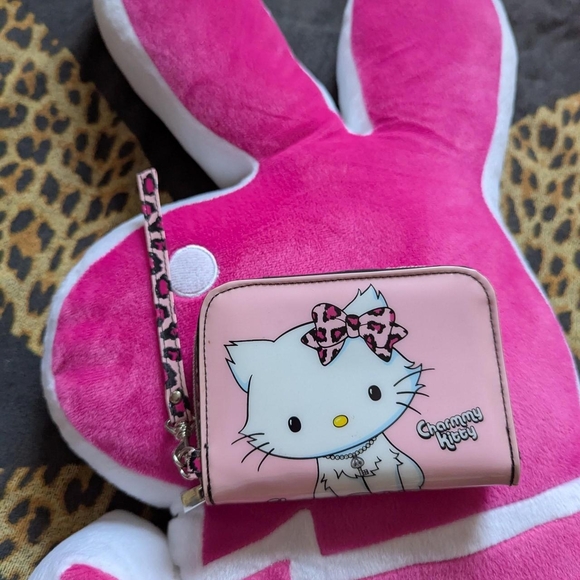 Hello Kitty Charmmy Kitty Pink and White Leopard Wallet - Picture 1 of 6